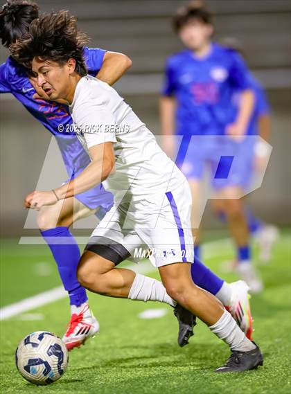 Thumbnail 2 in Grand Oaks vs Dekaney (UIL 6A D2 Soccer Bi-District Playoffs) photogallery.