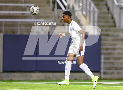 Thumbnail 3 in Grand Oaks vs Dekaney (UIL 6A D2 Soccer Bi-District Playoffs) photogallery.