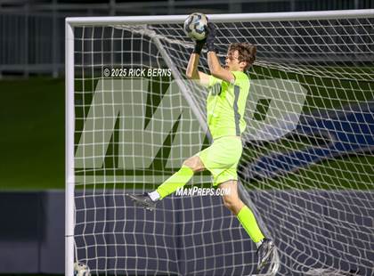 Thumbnail 1 in Grand Oaks vs Dekaney (UIL 6A D2 Soccer Bi-District Playoffs) photogallery.