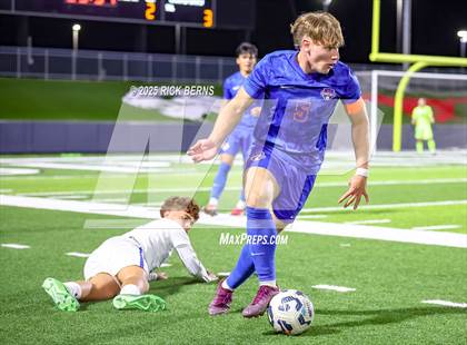 Thumbnail 3 in Grand Oaks vs Dekaney (UIL 6A D2 Soccer Bi-District Playoffs) photogallery.