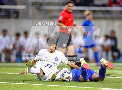 Thumbnail 2 in Grand Oaks vs Dekaney (UIL 6A D2 Soccer Bi-District Playoffs) photogallery.