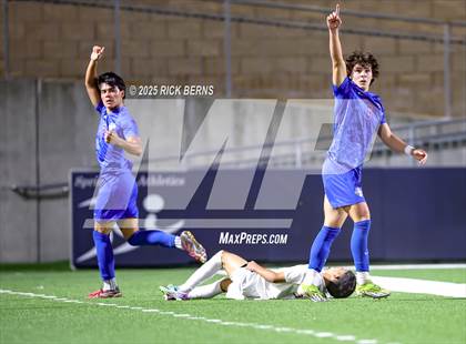 Thumbnail 2 in Grand Oaks vs Dekaney (UIL 6A D2 Soccer Bi-District Playoffs) photogallery.