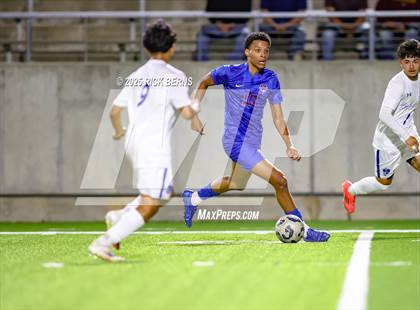 Thumbnail 3 in Grand Oaks vs Dekaney (UIL 6A D2 Soccer Bi-District Playoffs) photogallery.