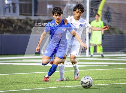 Thumbnail 3 in Grand Oaks vs Dekaney (UIL 6A D2 Soccer Bi-District Playoffs) photogallery.