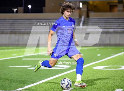 Thumbnail 3 in Grand Oaks vs Dekaney (UIL 6A D2 Soccer Bi-District Playoffs) photogallery.
