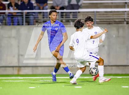 Thumbnail 1 in Grand Oaks vs Dekaney (UIL 6A D2 Soccer Bi-District Playoffs) photogallery.