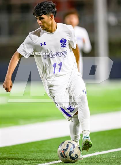 Thumbnail 1 in Grand Oaks vs Dekaney (UIL 6A D2 Soccer Bi-District Playoffs) photogallery.