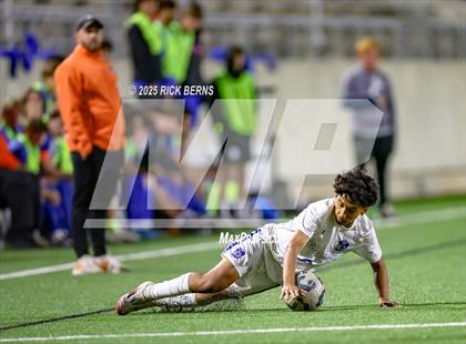 Thumbnail 3 in Grand Oaks vs Dekaney (UIL 6A D2 Soccer Bi-District Playoffs) photogallery.