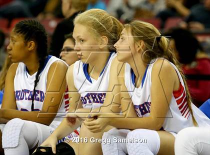 Thumbnail 2 in Rio Linda vs Christian Brothers (CIF SJS D3 Final) photogallery.