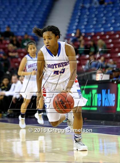 Thumbnail 3 in Rio Linda vs Christian Brothers (CIF SJS D3 Final) photogallery.