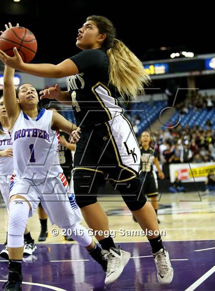 Thumbnail 1 in Rio Linda vs Christian Brothers (CIF SJS D3 Final) photogallery.