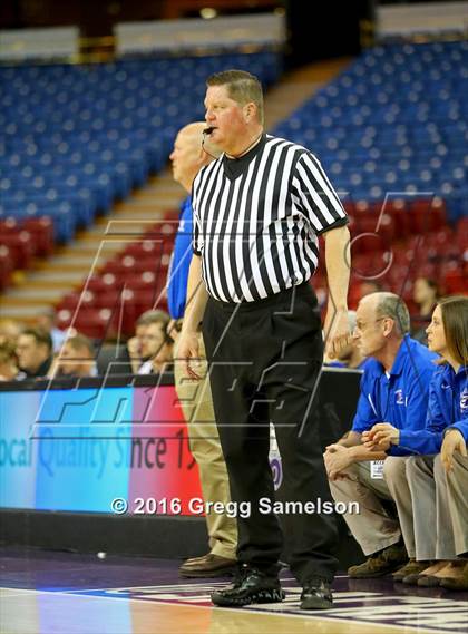 Thumbnail 1 in Rio Linda vs Christian Brothers (CIF SJS D3 Final) photogallery.