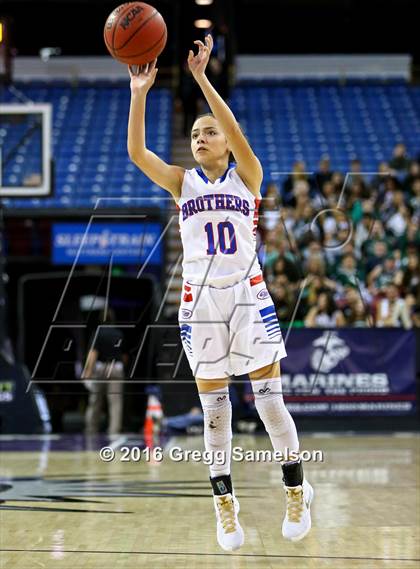 Thumbnail 3 in Rio Linda vs Christian Brothers (CIF SJS D3 Final) photogallery.