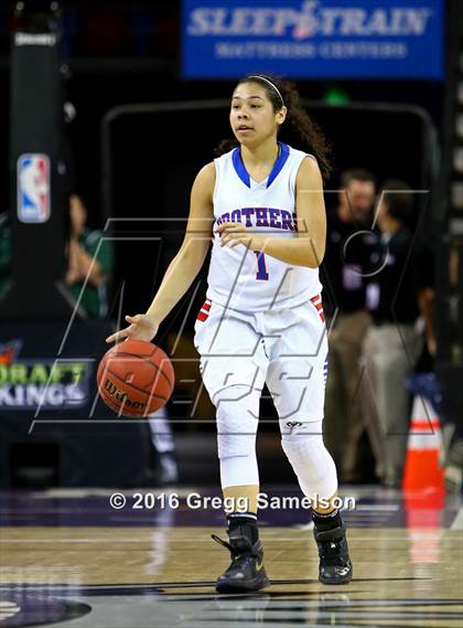 Thumbnail 2 in Rio Linda vs Christian Brothers (CIF SJS D3 Final) photogallery.