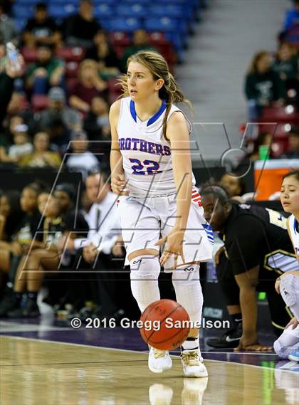 Thumbnail 2 in Rio Linda vs Christian Brothers (CIF SJS D3 Final) photogallery.