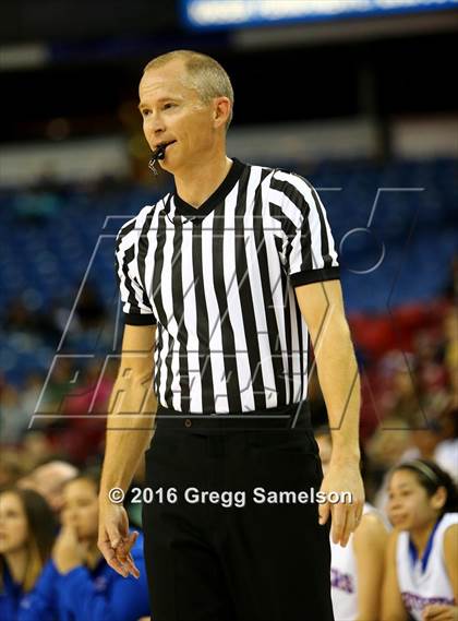 Thumbnail 3 in Rio Linda vs Christian Brothers (CIF SJS D3 Final) photogallery.