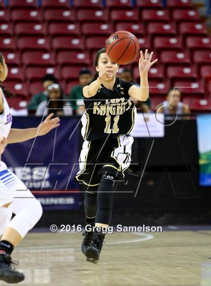 Thumbnail 3 in Rio Linda vs Christian Brothers (CIF SJS D3 Final) photogallery.