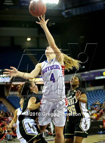 Thumbnail 1 in Rio Linda vs Christian Brothers (CIF SJS D3 Final) photogallery.