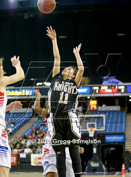 Thumbnail 2 in Rio Linda vs Christian Brothers (CIF SJS D3 Final) photogallery.