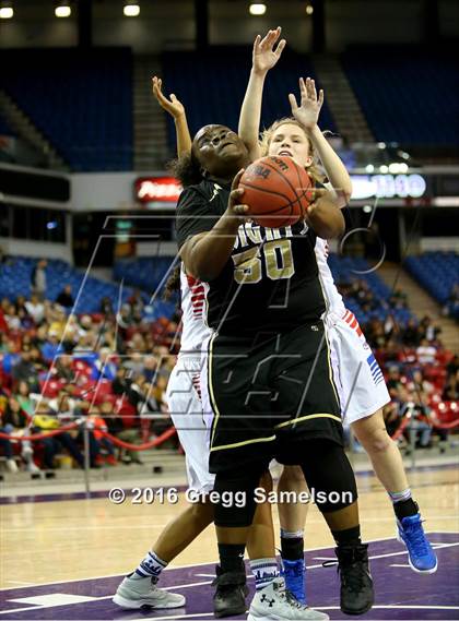 Thumbnail 2 in Rio Linda vs Christian Brothers (CIF SJS D3 Final) photogallery.