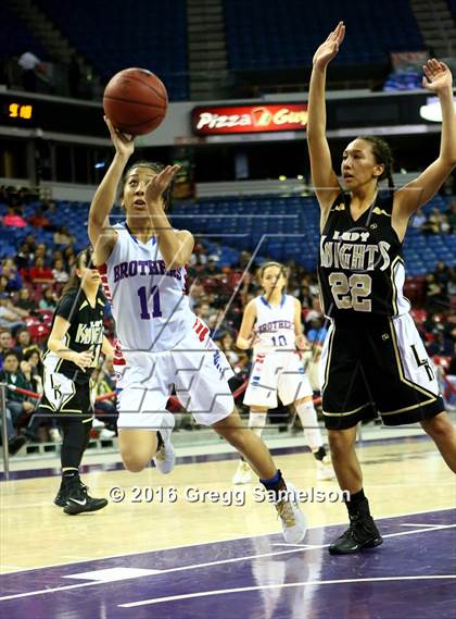 Thumbnail 1 in Rio Linda vs Christian Brothers (CIF SJS D3 Final) photogallery.