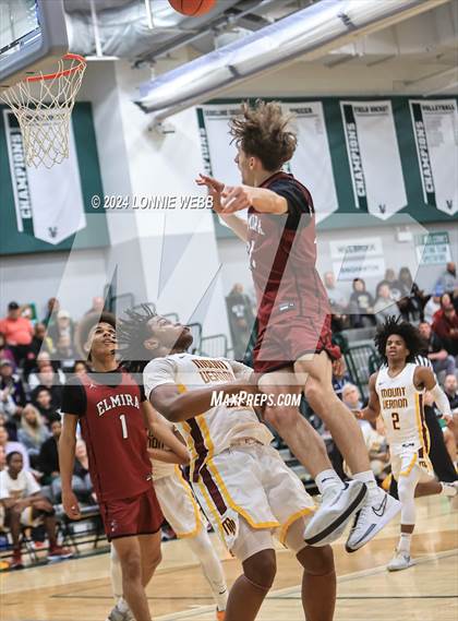 Thumbnail 3 in Elmira vs Mount Vernon (NYSPHSAA Class AAA Regional Semifinal) photogallery.