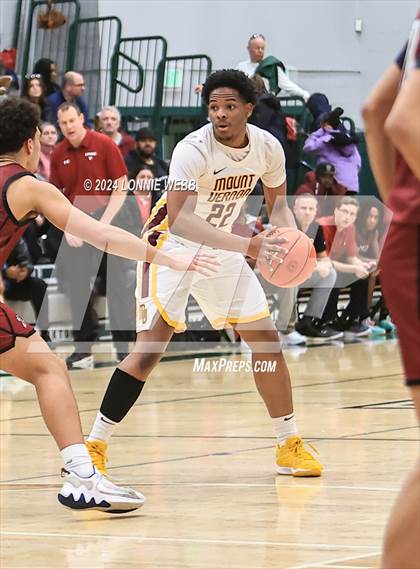 Thumbnail 1 in Elmira vs Mount Vernon (NYSPHSAA Class AAA Regional Semifinal) photogallery.