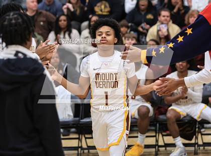 Thumbnail 3 in Elmira vs Mount Vernon (NYSPHSAA Class AAA Regional Semifinal) photogallery.