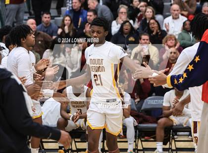 Thumbnail 3 in Elmira vs Mount Vernon (NYSPHSAA Class AAA Regional Semifinal) photogallery.