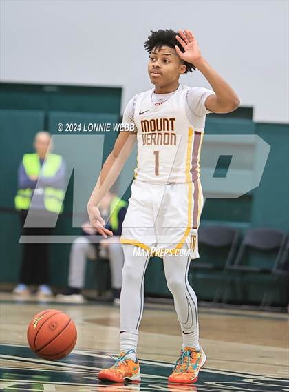 Thumbnail 1 in Elmira vs Mount Vernon (NYSPHSAA Class AAA Regional Semifinal) photogallery.