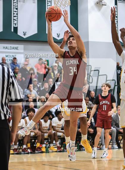 Thumbnail 3 in Elmira vs Mount Vernon (NYSPHSAA Class AAA Regional Semifinal) photogallery.