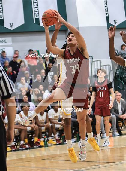 Thumbnail 2 in Elmira vs Mount Vernon (NYSPHSAA Class AAA Regional Semifinal) photogallery.