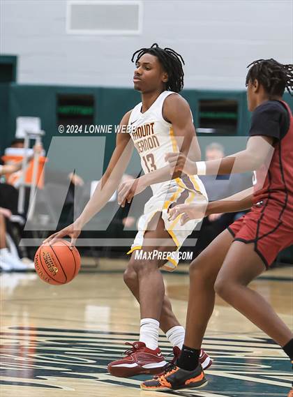 Thumbnail 2 in Elmira vs Mount Vernon (NYSPHSAA Class AAA Regional Semifinal) photogallery.