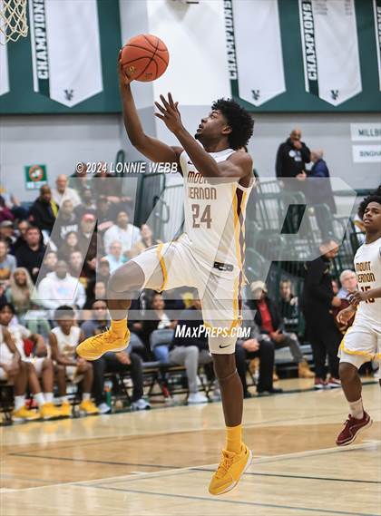 Thumbnail 3 in Elmira vs Mount Vernon (NYSPHSAA Class AAA Regional Semifinal) photogallery.