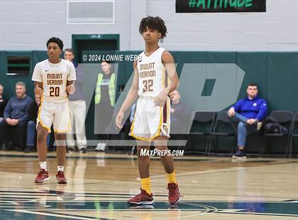 Thumbnail 3 in Elmira vs Mount Vernon (NYSPHSAA Class AAA Regional Semifinal) photogallery.