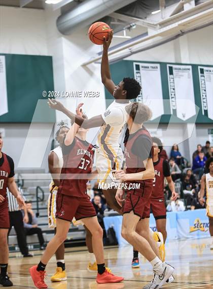 Thumbnail 1 in Elmira vs Mount Vernon (NYSPHSAA Class AAA Regional Semifinal) photogallery.