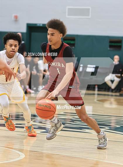 Thumbnail 3 in Elmira vs Mount Vernon (NYSPHSAA Class AAA Regional Semifinal) photogallery.