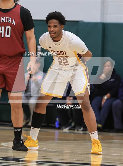Thumbnail 3 in Elmira vs Mount Vernon (NYSPHSAA Class AAA Regional Semifinal) photogallery.