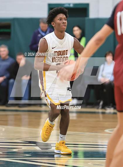 Thumbnail 1 in Elmira vs Mount Vernon (NYSPHSAA Class AAA Regional Semifinal) photogallery.