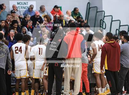 Thumbnail 3 in Elmira vs Mount Vernon (NYSPHSAA Class AAA Regional Semifinal) photogallery.
