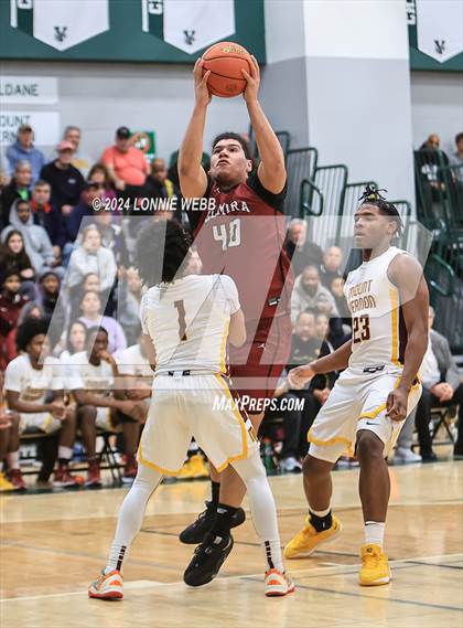 Thumbnail 3 in Elmira vs Mount Vernon (NYSPHSAA Class AAA Regional Semifinal) photogallery.