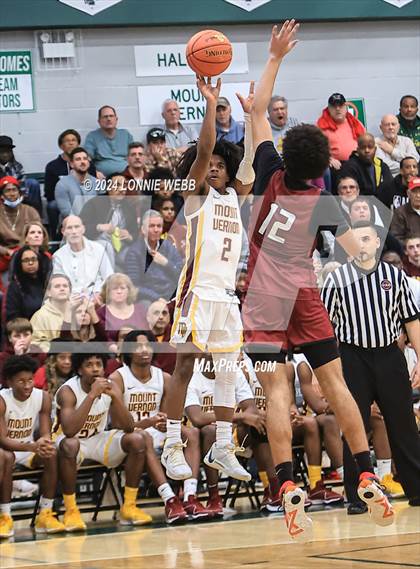 Thumbnail 2 in Elmira vs Mount Vernon (NYSPHSAA Class AAA Regional Semifinal) photogallery.