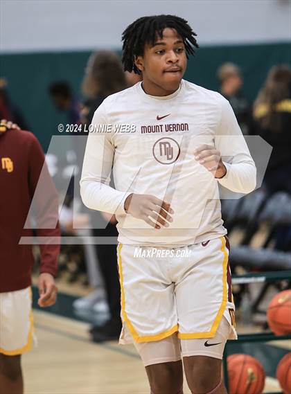 Thumbnail 1 in Elmira vs Mount Vernon (NYSPHSAA Class AAA Regional Semifinal) photogallery.