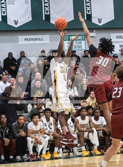Thumbnail 3 in Elmira vs Mount Vernon (NYSPHSAA Class AAA Regional Semifinal) photogallery.