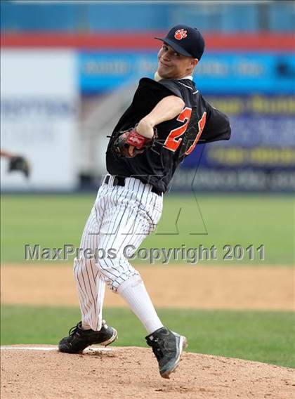 Thumbnail 2 in Norwood-Norfolk vs. Tuckahoe (NYSPHSAA Class C Final) photogallery.