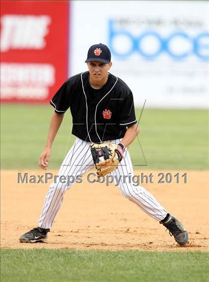 Thumbnail 2 in Norwood-Norfolk vs. Tuckahoe (NYSPHSAA Class C Final) photogallery.