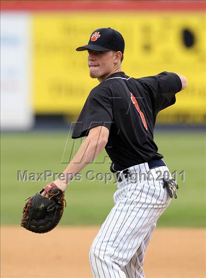 Thumbnail 2 in Norwood-Norfolk vs. Tuckahoe (NYSPHSAA Class C Final) photogallery.