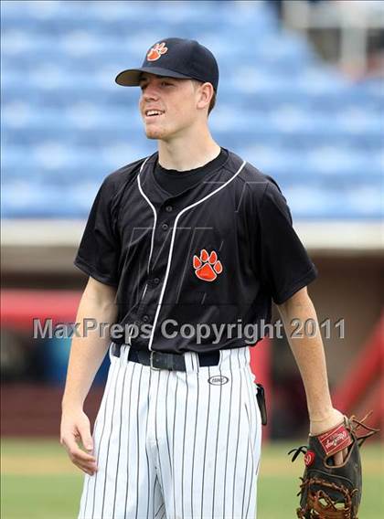 Thumbnail 3 in Norwood-Norfolk vs. Tuckahoe (NYSPHSAA Class C Final) photogallery.