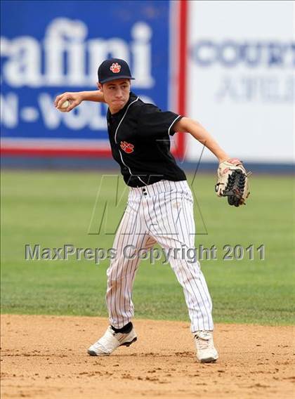 Thumbnail 1 in Norwood-Norfolk vs. Tuckahoe (NYSPHSAA Class C Final) photogallery.