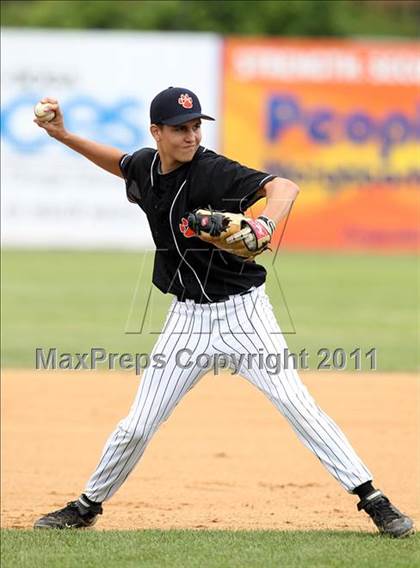 Thumbnail 3 in Norwood-Norfolk vs. Tuckahoe (NYSPHSAA Class C Final) photogallery.